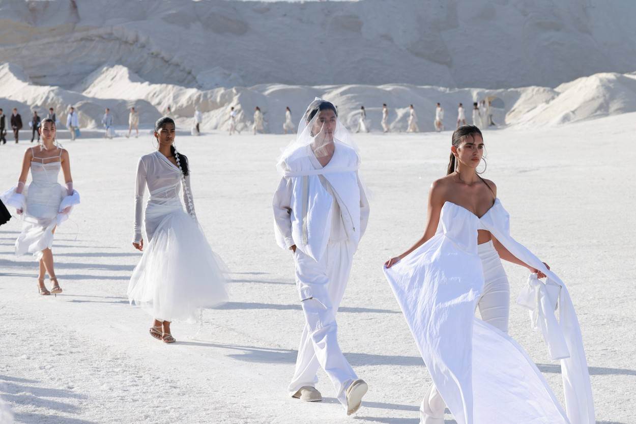 Jacquemus Le Papier