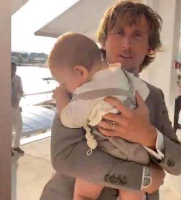 Luka Modrić kum je sinu Matea Kovačića