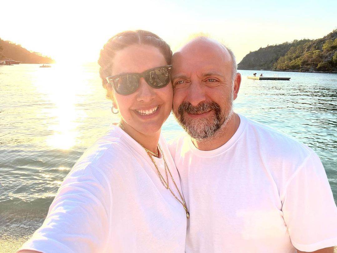 Berguzar Korel i Halit Ergenc