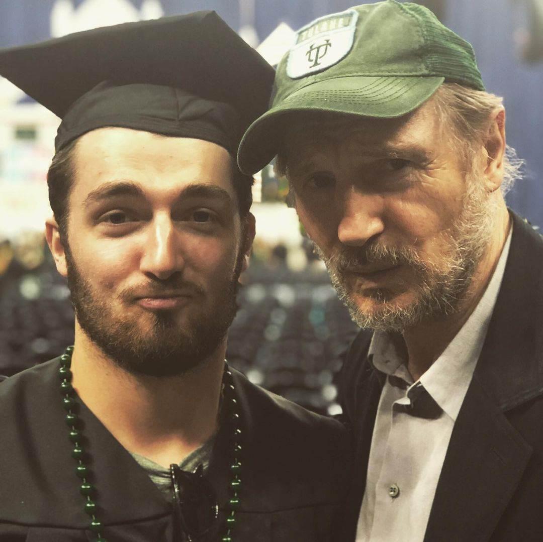 LIam neeson i sin.jpg