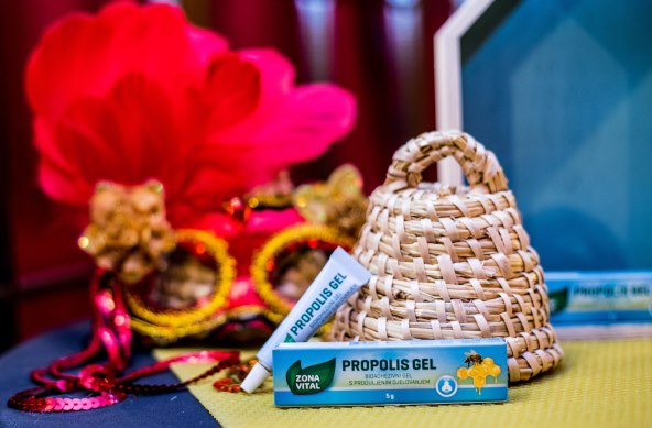 Propolis gel
