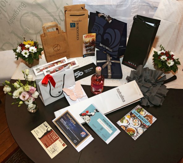 Aukcija za prikupljanje sredstva za stradale životinje u Australiji