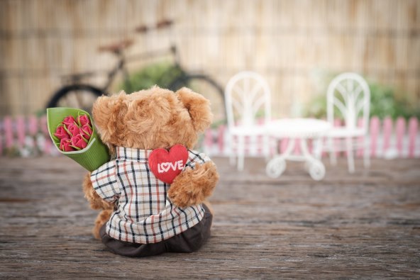 Što misli kada kaže: „Ne moraš mi kupiti poklon za Valentinovo“