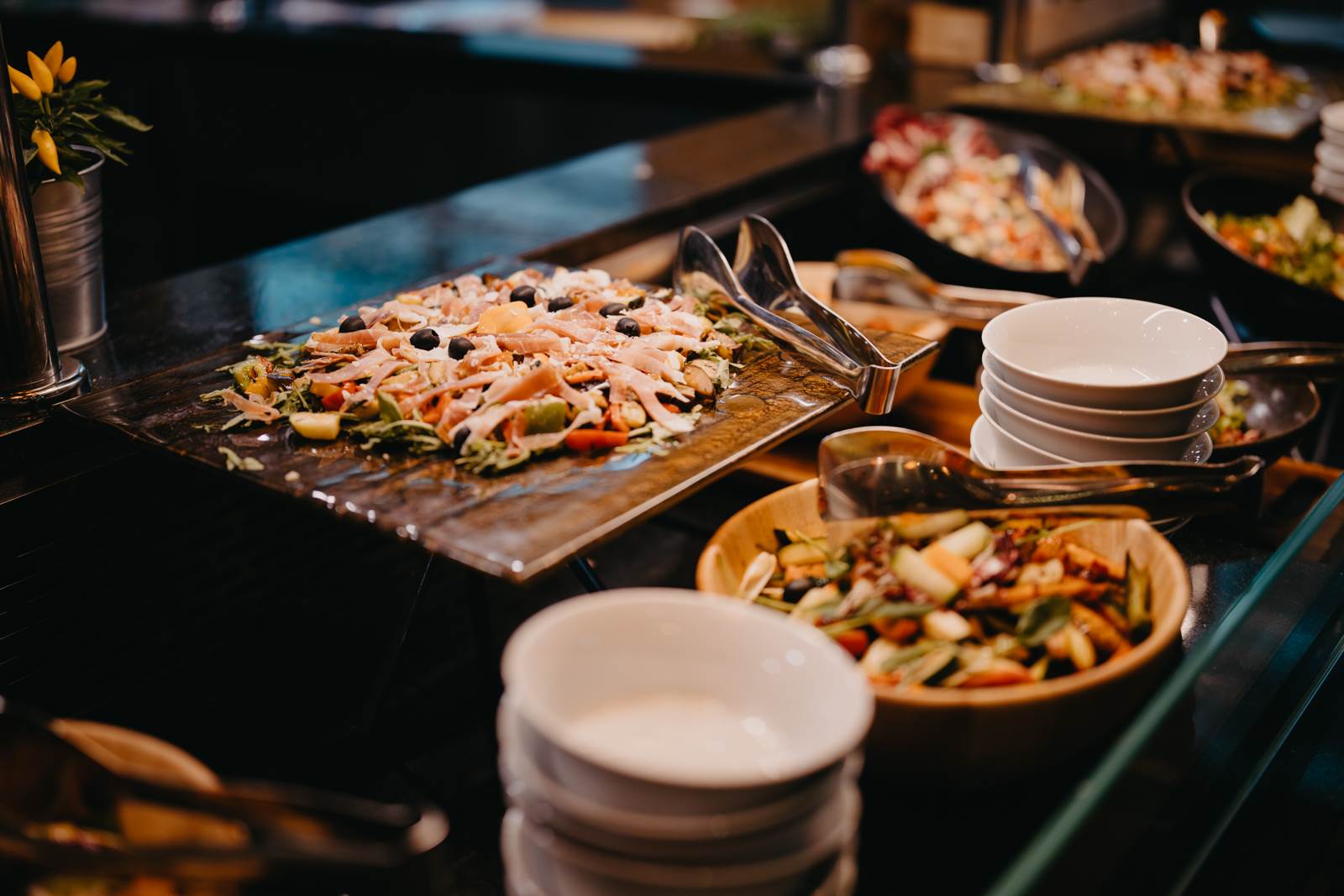 salad bar (1).jpg