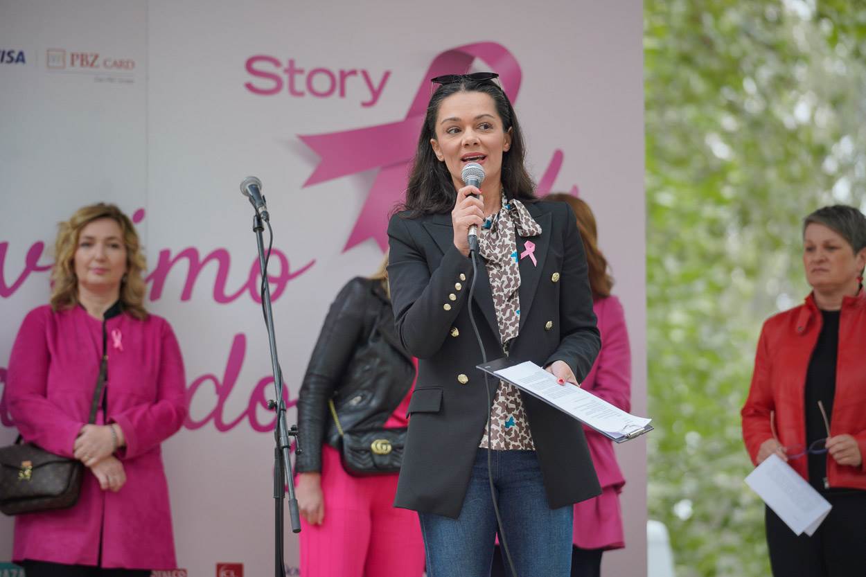 Story Pink Fest