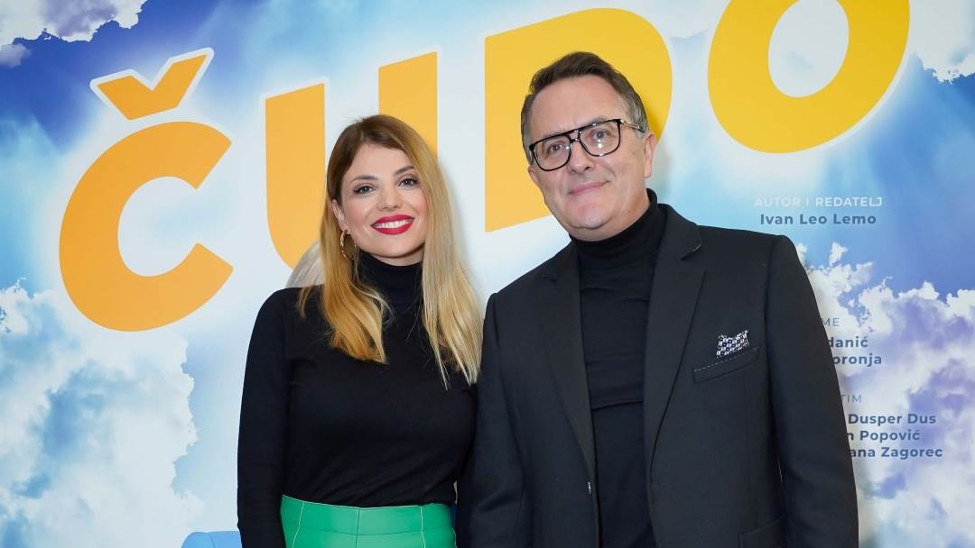 Lejla i Tarik Filipović na premijeri predstave Čudo | Story