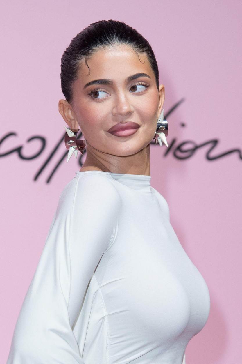 Kylie Jenner pokazala tijelo u bikiniju na plaži