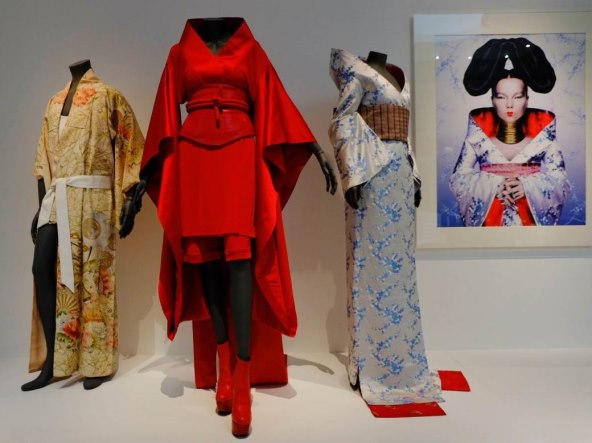 Fascinantna povijest i ljepota KIMONA. Imate li i vi svoj piece of art?