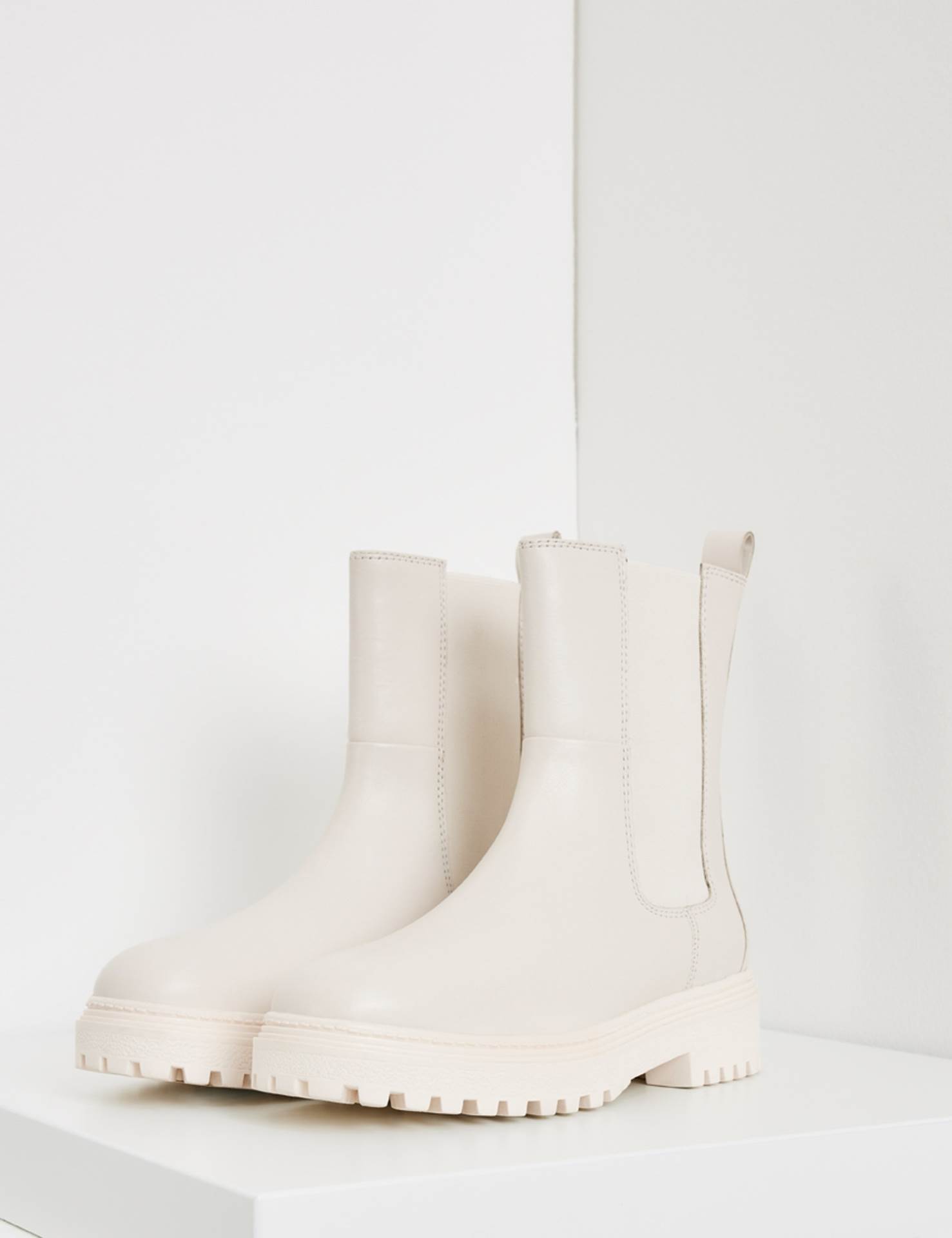 ankle-boots-stresa-02.jpg