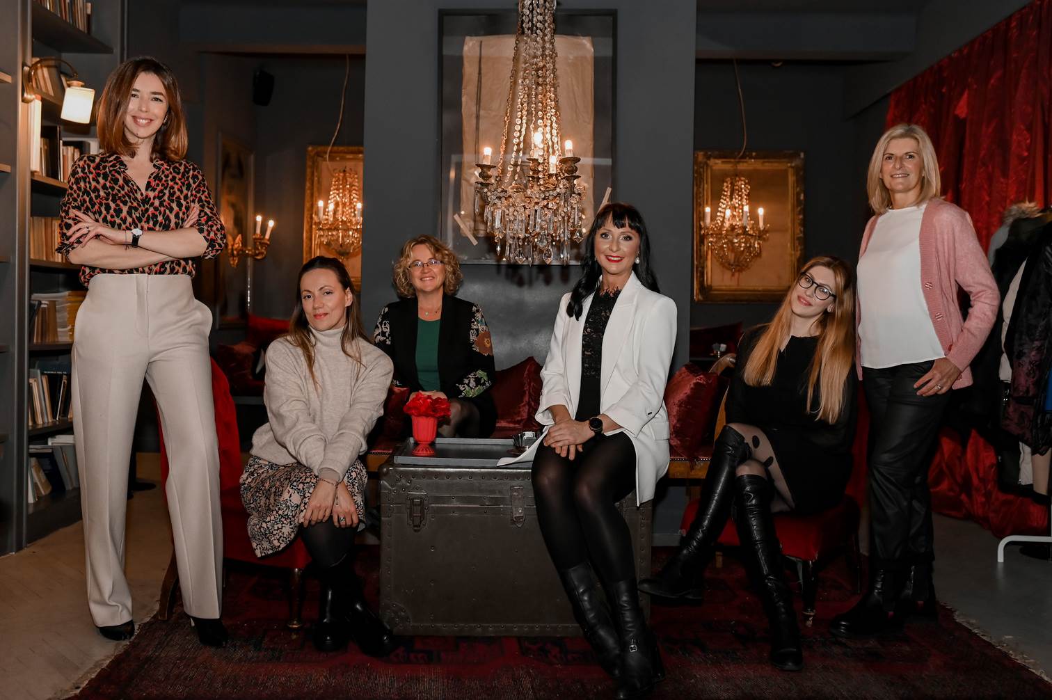 Izabela Vrtar, Sonja Glumbić, Helena Šimurina, Andrea Solomun, Andrea Bilandžija i Snježana Gottstein.jpg