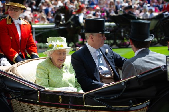 Kraljica Elizabeta II. i princ Andrew