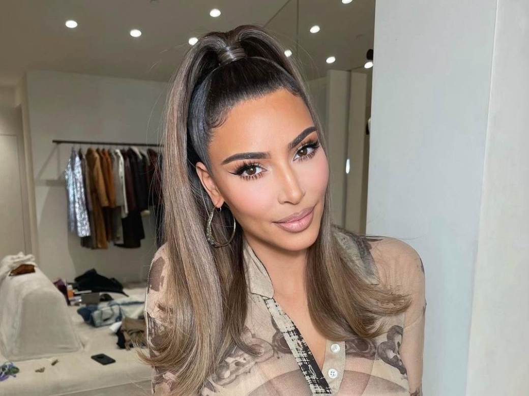 Kim Kardashian pokazuje sve svoje atribute 