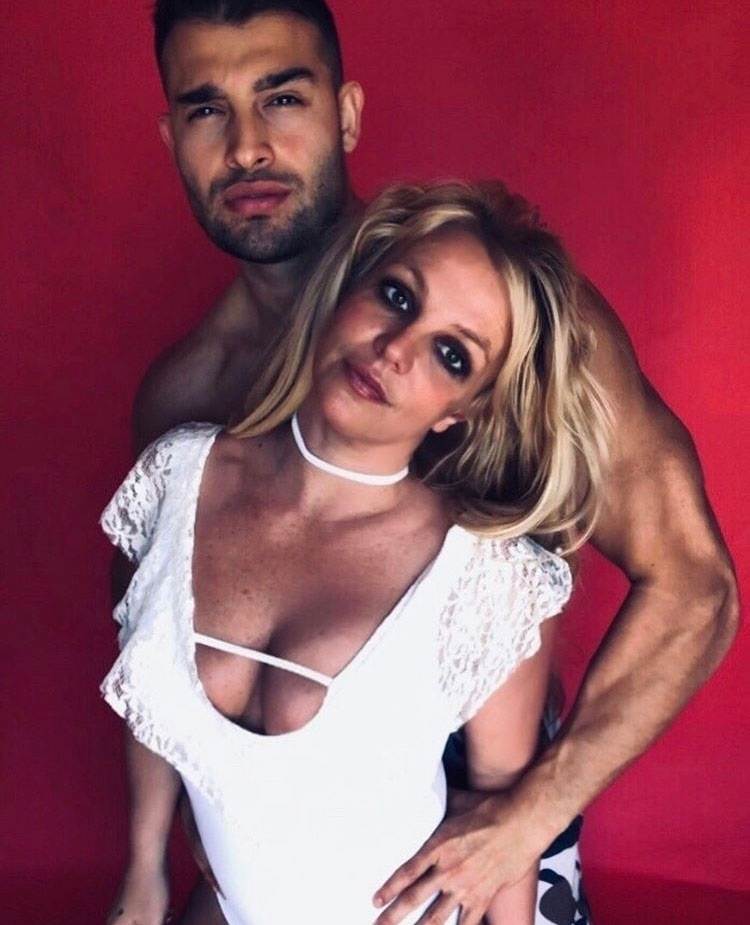 Britney Spears zlostavljala pse?