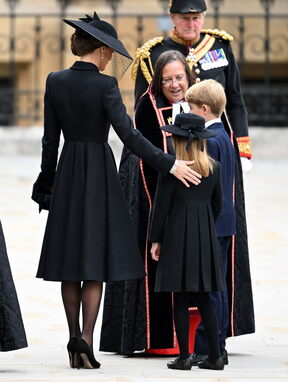 Princ George i princeza Charlotte bili su na sprovodu kraljice Elizabete II.