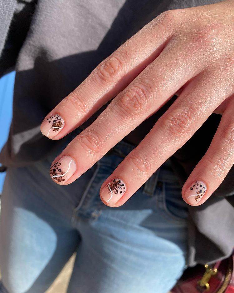 animal print nail art