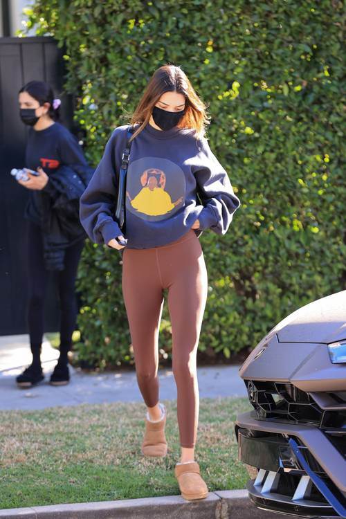 ugg-telfar-boots-295800-1634596814755-image.500x0c