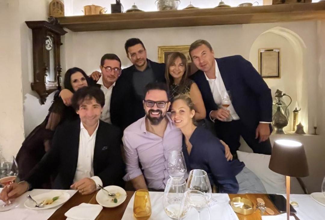 Petar Grašo i Hana Huljić na večeri s društvom