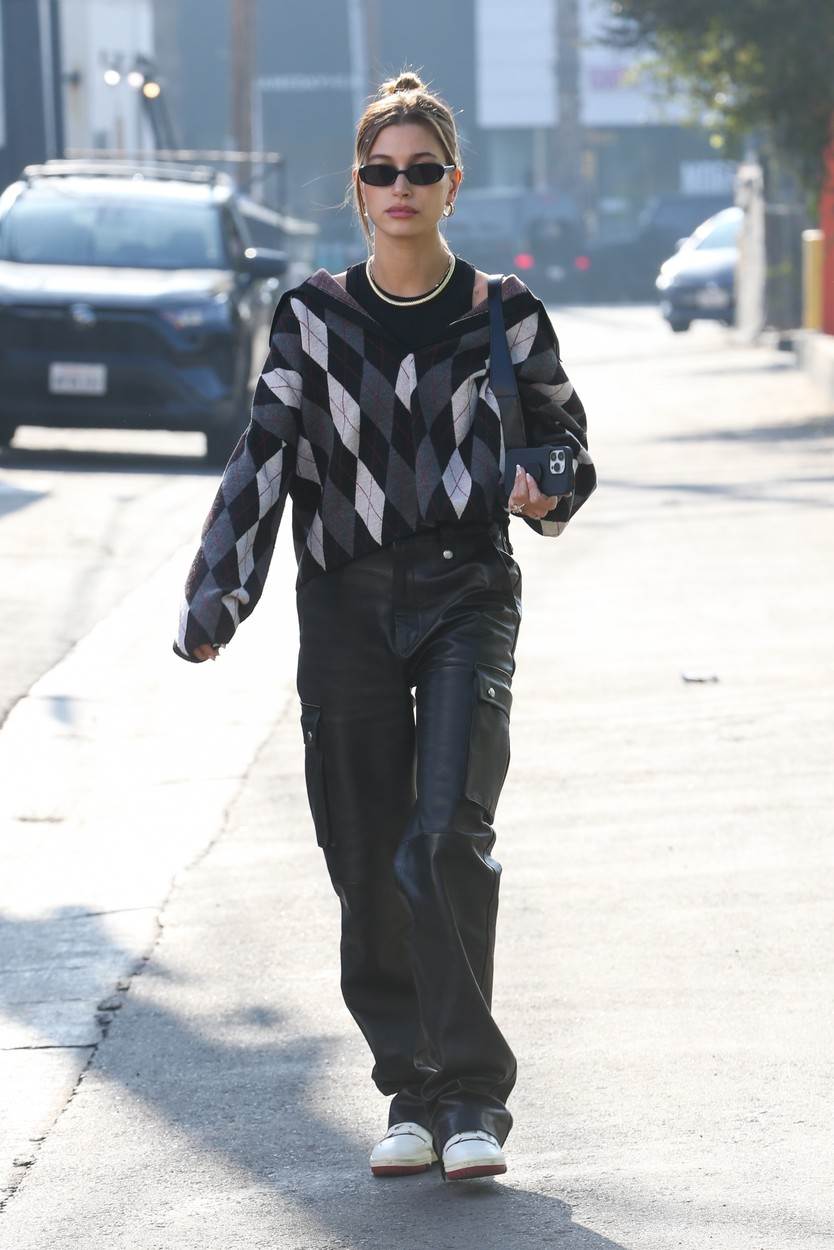 Hailey Bieber