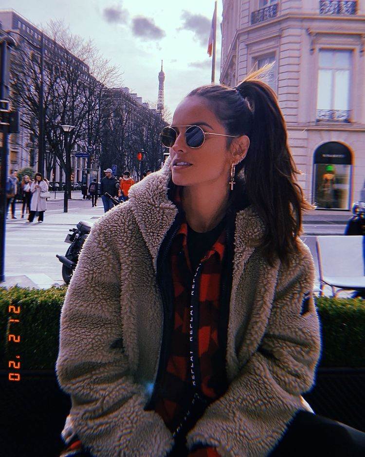Izabel Goulart