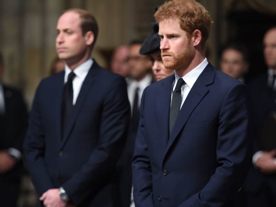 Princ Harry očajnički želi znati kako ide Charlesova bitka s rakom, odgovor ga svaki put slomi