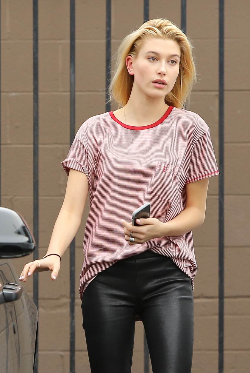 Hailey Bieber