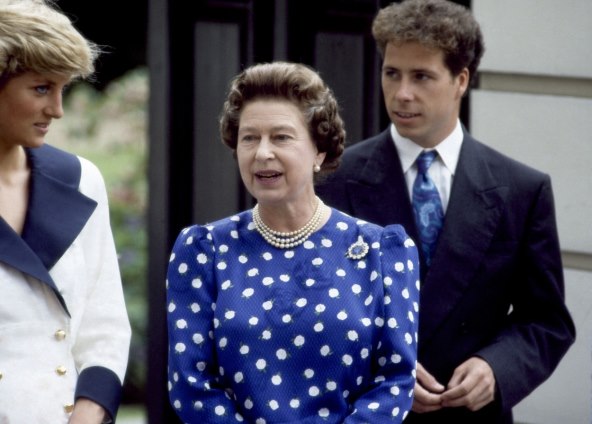 Princeza Diana i kraljica Elizabeta II.