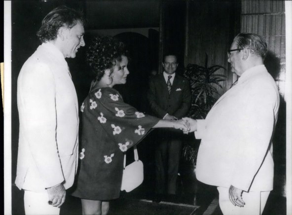 Richard Burton, Elizabeth Taylor i Josip Broz Tito