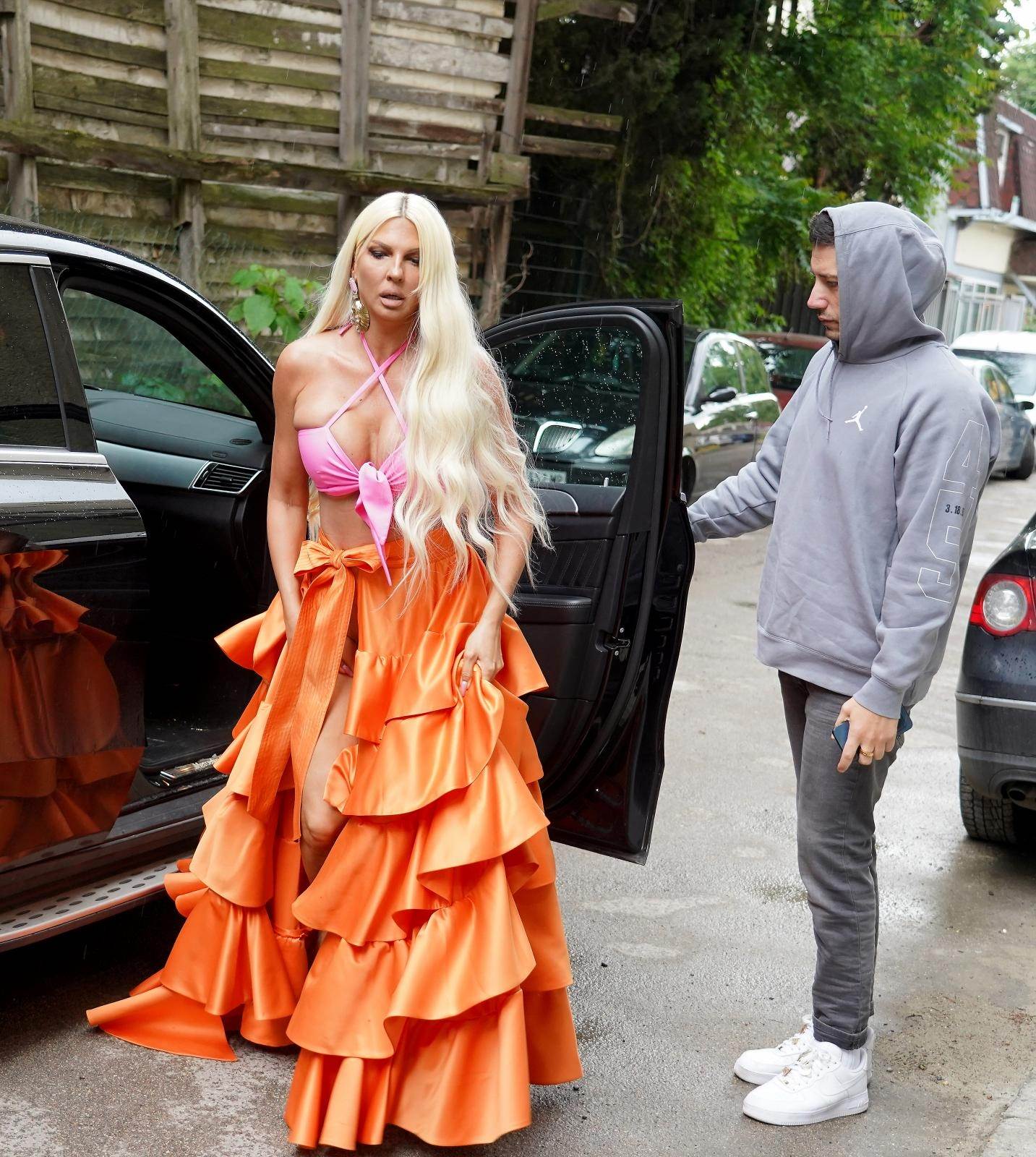 Jelena Karleuša ne radi kućne poslove
