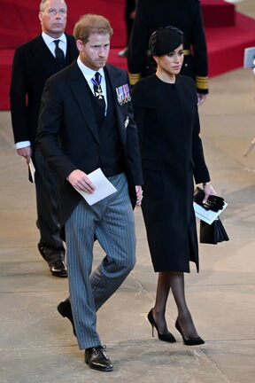 Lijes kraljice Elizabete II. stigao u Westminster