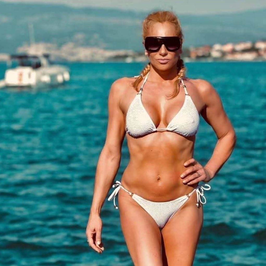 Nela Kocsis
