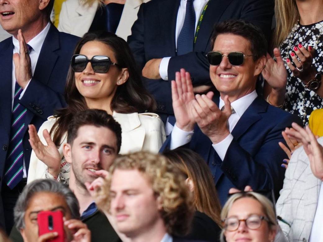 Tom Cruise helikopterom došao na premijeru Top Guna