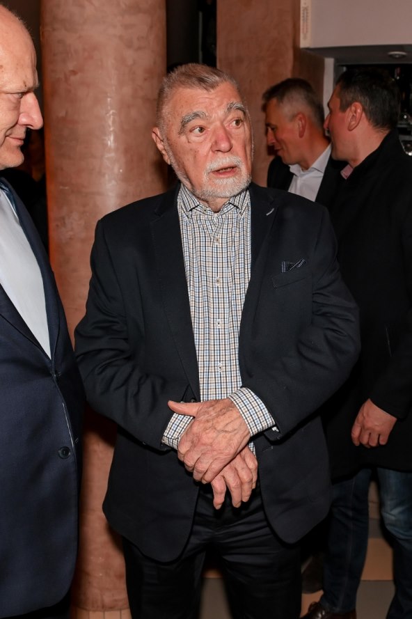 Stjepan Mesić .jpeg