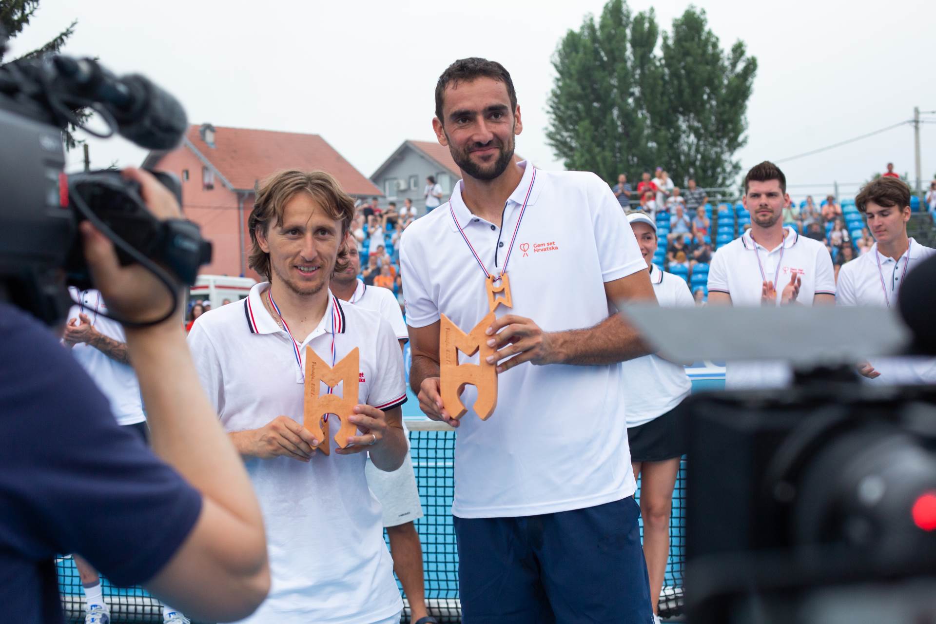 Sportska elita u Petrinji: Marin Čilić i Luka Modrić pobijedili na turniru