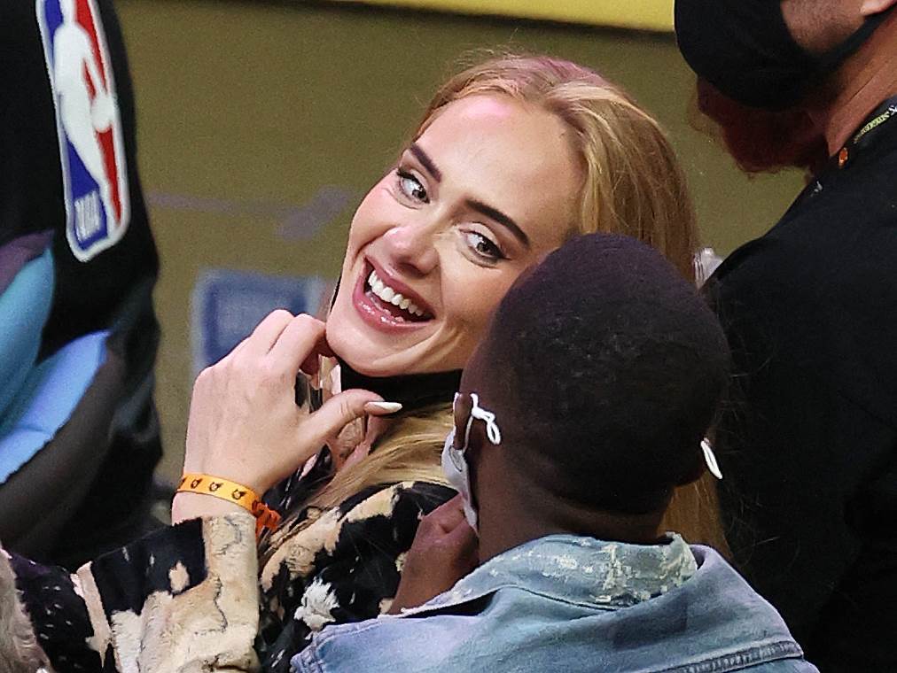 Adele otkazala koncerte zbog dečka