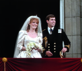 Sarah Ferguson i princ Andrew razveli su se nakon njezine afere