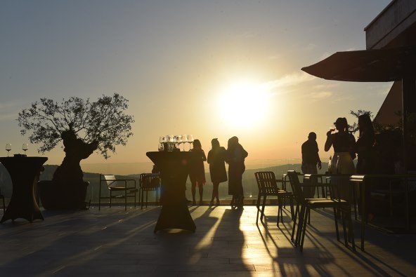 Roxanich Wine & Heritage hotel promovira novu etiketu uz svirku Saše Lozara