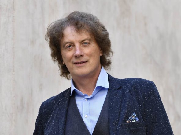 208153.jpeg