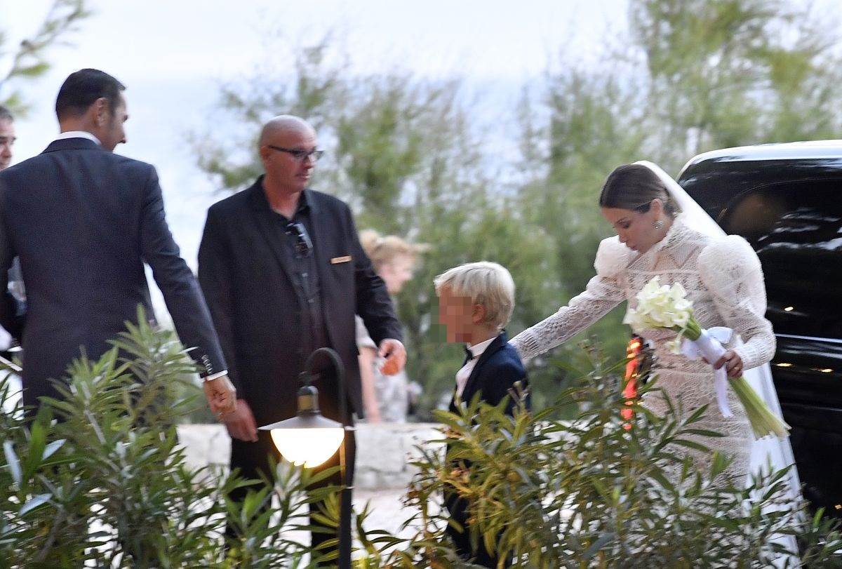 Ana i Boran s njenim sinom