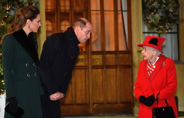 Kraljica Elizabeta proživjela tjedan iz 'pakla'
