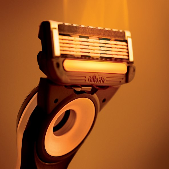 Gillette® predstavlja zagrijani brijač - prvi takve vrste na svijetu