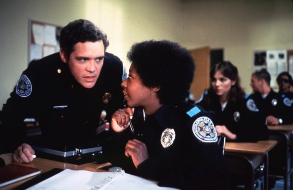 SJEĆATE LI SE 'POLICIJSKE AKADEMIJE'? Preminula je voljena Laverne Hooks