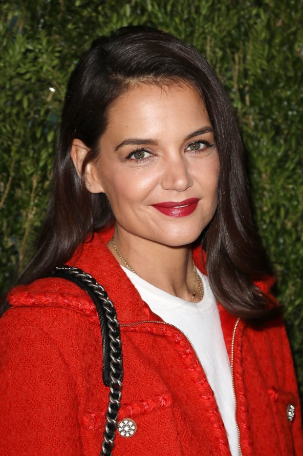 PRIJATELJI OČAJNI Je li mračni Emilio pravi izbor za Katie Holmes?