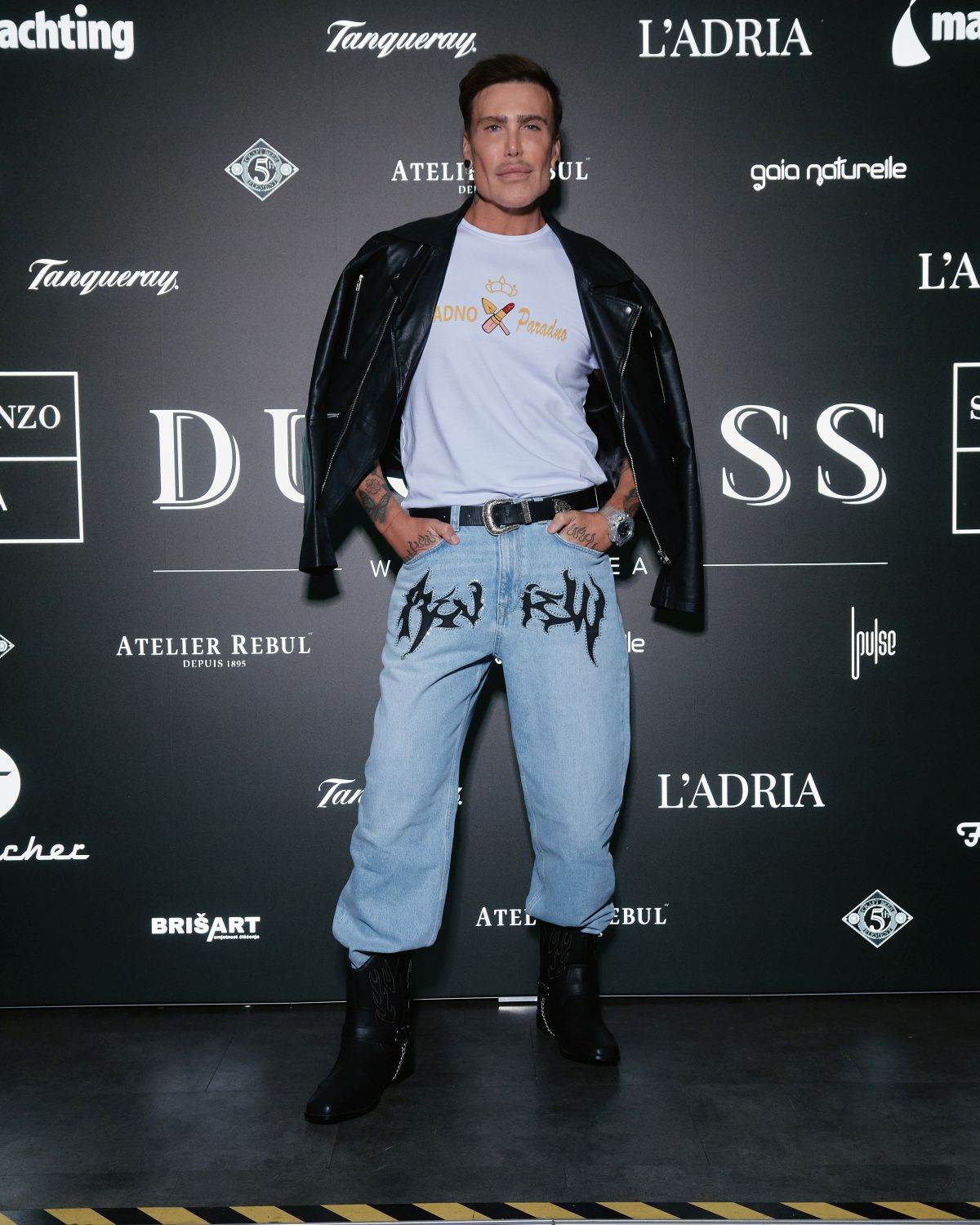ZFR37806.jpg