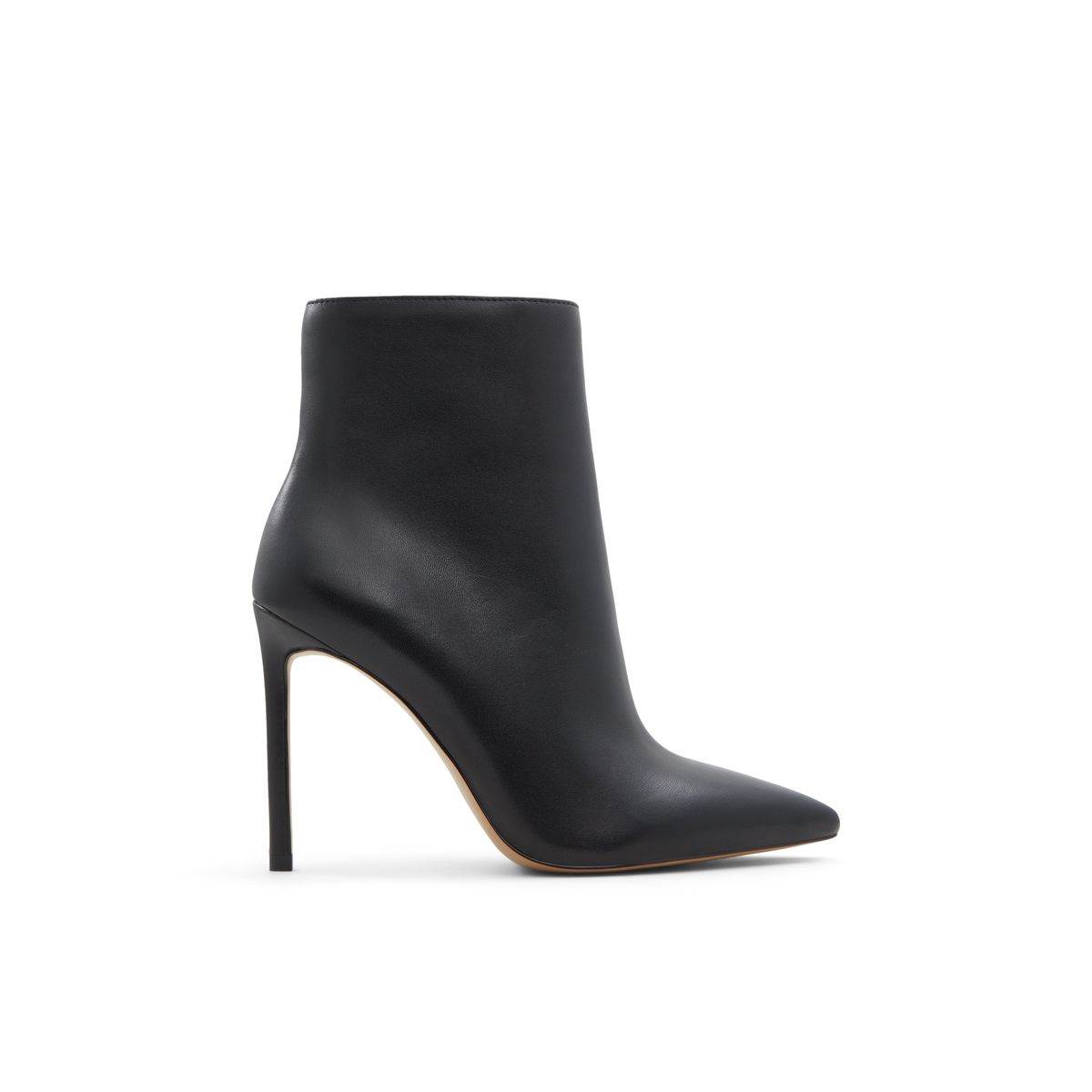 yiader_black_154,00 €, 1.160,31 kn.jpg