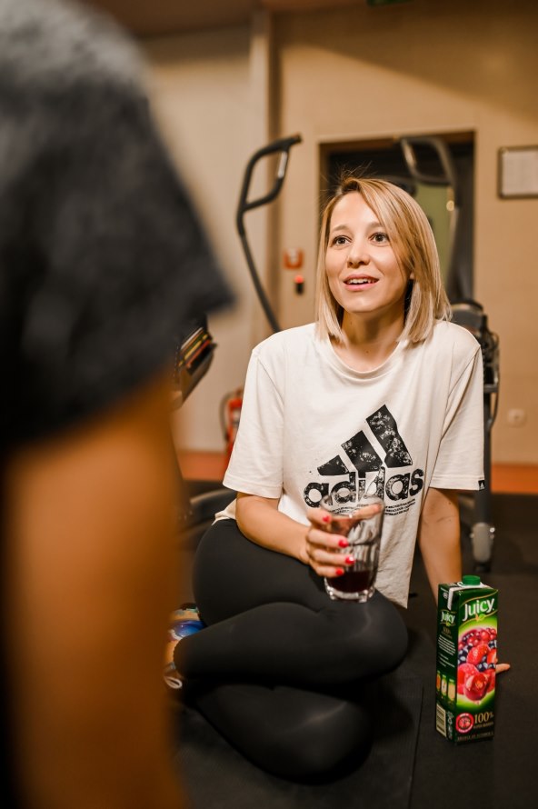 RAZBIJAMO MITOVE O VJEŽBANJU Našu novinarku pratili smo na super treningu