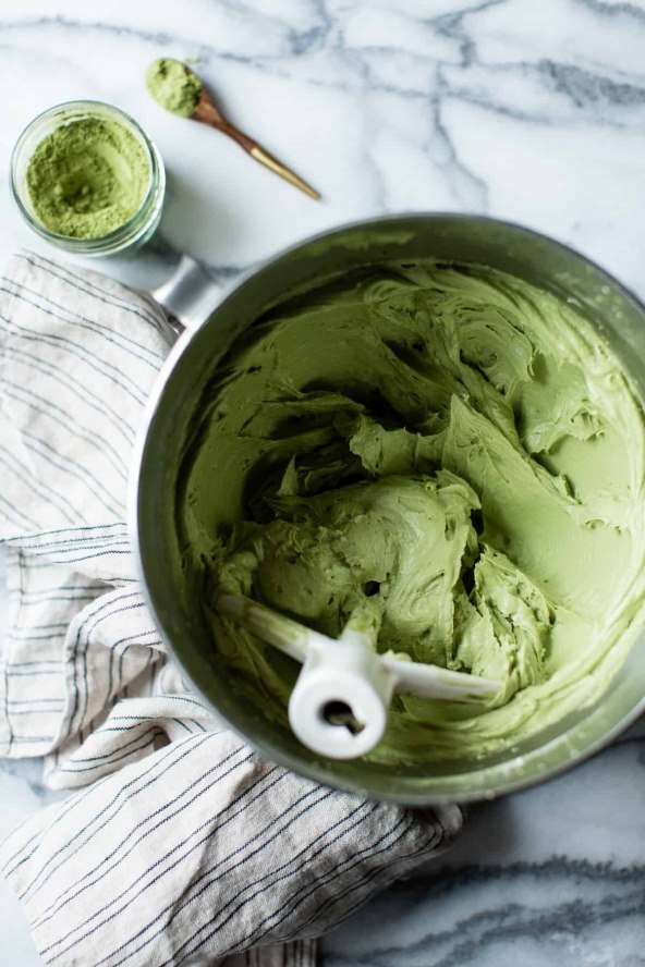 Spojili smo tikvice, čokoladu i matcha prah u savršenu tortu