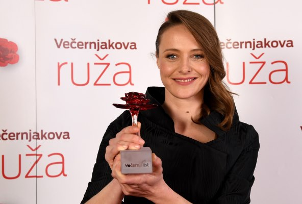 BEZ ŠPRAJCA I MOJMIRE RTL Direkt sinoć je vodilo novo lice