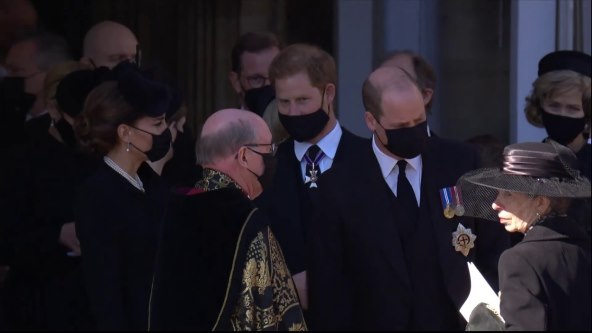 OTIŠAO KOD MEGHAN Harry nije ostao na proslavi kraljičina rođendana