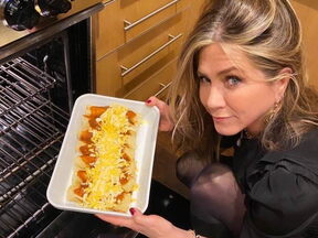 Jennifer Aniston u pahuljice dodaje bjelanjke.jpeg