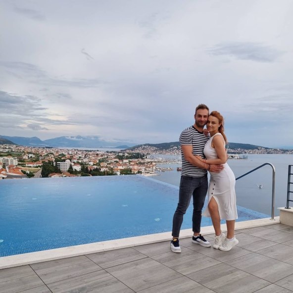 Antonija Šola je u vezi s glazbenikom Marijom Regeljom